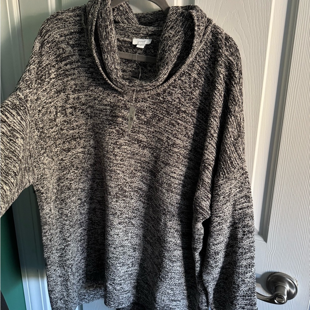Women’s 2XL Cowl Neck Black and White Sweater. J. Jill. NWT